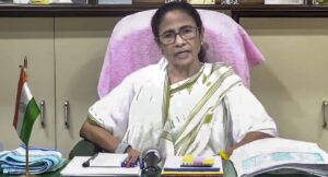 “তাড়াতাড়ি বিচার করুন!” জোড়াফুল প্রতীক ও ফান্ডের দখল নিয়ে কমিশনকে কড়া চিঠি দিয়ে ঘুম ওড়ালেন মমতা