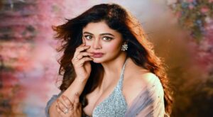 “গায়ে হাত দিলে মাঝ রাস্তায় উলঙ্গ করে দাঁড় করাব!” টলিপাড়াকে চরম হুঁশিয়ারি দিয়ে কার দিকে আঙুল তুললেন ঋতাভরী?