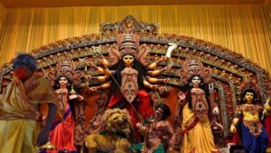 পালাবদলের বাংলায় প্রথম দুর্গাপুজো! স্কুল-কলেজে একটানা কতদিনের ছুটি থাকবে? জানুন বিরাট আপডেট