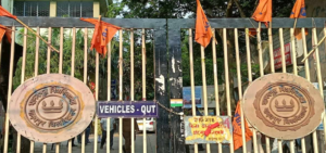 যাদবপুর বিশ্ববিদ্যালয়ে সংঘর্ষের আবহ, লোগো ভাঙচুর ঘিরে উত্তপ্ত ক্যাম্পাস