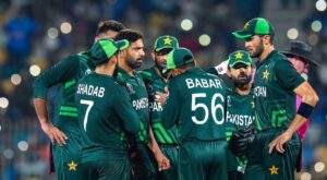 পাকিস্তানি ক্রিকেটারদের ফোন কেড়ে নিল পিসিবি? কড়া পদক্ষেপে চাঞ্চল্য