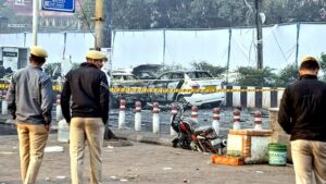 গাড়ির ভিতরেই বিস্ফোরণ, লালকেল্লা হামলায় ৭৫০০ পাতার চার্জশিটে কী জানাল NIA