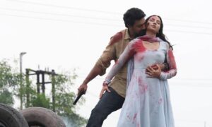 “চেয়েও স্বাভাবিক হতে পারছি না!” পুরনো প্রেম নিয়ে কটাক্ষের ঝড়, অবশেষে বাধ্য হয়ে মুখ খুললেন দেব