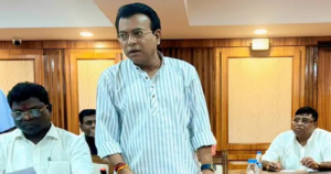 দুর্গাপুজোর রাশ কার হাতে? ফোরামের দাপট কমিয়ে ময়দানে আসছে শাসকদলের নতুন সংগঠন!