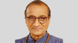 ‘সাই বাবা’ খ্যাত প্রবীণ অভিনেতা সুধীর দলভির পাশে কোন কোন বলি সুপারস্টার? জানলে চোখ কপালে উঠবে!