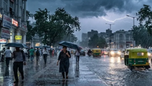 দক্ষিণবঙ্গে বৃষ্টি কমে বাড়বে ভ্যাপসা গরম! উলটো ছবি উত্তরবঙ্গে, পাহাড়ে জারি ভারী বৃষ্টির হলুদ সতর্কতা