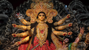 মুখ্যমন্ত্রীর রাজনৈতিক সংগ্রাম ফুটিয়ে তুলবে হিন্দু মহাসভা! পুজো উদ্বোধনে আমন্ত্রণ জানানো হল কাকে?