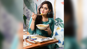 সুপারফুডের নামে মারাত্মক প্রতারণা! যে ৩ খাবার খেয়ে অজান্তেই তিল তিল করে ধ্বংস করছেন নিজের শরীর!