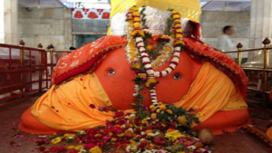 নাগপুরের টেকড়ি গণপতি মন্দিরে ভক্তদের ঢল! ৫১তম জন্মোৎসবে কোন অলৌকিক দৃশ্য দেখল ভক্তকুল?