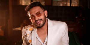 শহরের নামী রেস্তোরাঁর লাইসেন্স বাতিল হতেই মাথায় হাত অভিনেতা অনিন্দ্য চট্টোপাধ্যায়ের! কোন চরম দ্বিধায় পড়লেন তিনি?