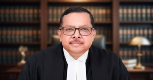 উর্দিধারীরাই নামছে মারতে! যন্তর মন্তরে পুলিশি তাণ্ডব দেখে সুপ্রিম কোর্টের বিচারপতির চরম ক্ষোভ