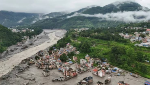 ভারতের কাছে ক্ষতিপূরণ চায়নি নেপাল! জলবায়ু বিপর্যয় নিয়ে জল্পনা উড়িয়ে বিস্ফোরক দাবি বিদেশমন্ত্রীর!