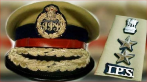 সেলাই মেশিনের সেলাই থেকে সোজা আইপিএস-এর খাকি উর্দি! অভাবকে জয় করে ইতিহাস গড়লেন কোন লড়াকু মেয়ে?