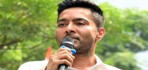 আইনি লড়াই পেরিয়ে অবশেষে বিদেশ যাত্রা! ৩ সপ্তাহের জন্য দেশ ছাড়লেন অভিষেক বন্দ্যোপাধ্যায়