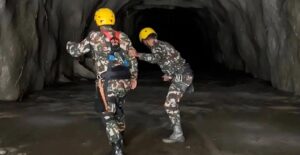 অন্ধকার সুড়ঙ্গে উদ্ধারকাজ, বাড়ছে মৃত্যুমিছিল – নেপালের ভয়াবহ বন্যা পেরোল ১২৫০