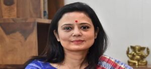 মহুয়া মৈত্র: নিজের এলাকায় ফের বিক্ষোভ ও কালো পতাকা! আদালতের দ্বারস্থ সাংসদ, চাপড়ার পরিস্থিতি নিয়ে বড় খবর