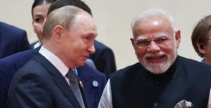 মোদীকে সোজা মস্কো যাওয়ার আমন্ত্রণ জানালেন পুতিন! বিশ্ব রাজনীতির উত্তাপে কোন নতুন সমীকরণ তৈরি হচ্ছে?