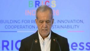 আমেরিকার মুখোশ খুলে দিলেন ইরানের প্রেসিডেন্ট! ব্রিকস মঞ্চ থেকে সরাসরি কোন হুংকার ছাড়লেন পেজেশকিয়ান?
