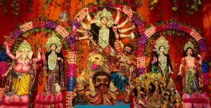 দুর্গাপুজোর আগেই তিলোত্তমায় বিরাট চমক! বদলে যাচ্ছে কলকাতার ঐতিহ্যবাহী কুমোরটুলি ঘাট