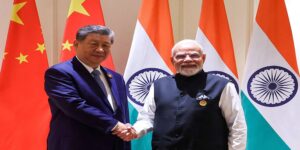 মতানৈক্য থাক, বিতর্ক নয়! ব্রিকস সম্মেলনের ফাঁকে মোদি-জিনপিং বৈঠকে কোন বড় বার্তা দিল দিল্লি ও বেজিং?