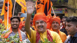 হাতে শ্রীখোল, পায়ে তাল! রাধাষ্টমীতে গৌড়ীয় মঠে ভিন্ন রূপে শুভেন্দু, নন্দীগ্রাম নিয়েও ধামাকা বক্তব্য!