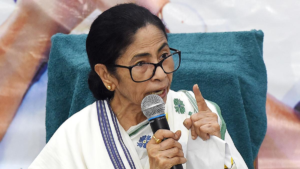 ‘যাঁদের বিরুদ্ধে লড়াই করে জন্ম, আজ তাঁদের সঙ্গেই বৈঠক!’ মমতার রাজনৈতিক ইউ-টার্ন নিয়ে সরব শুভেন্দু
