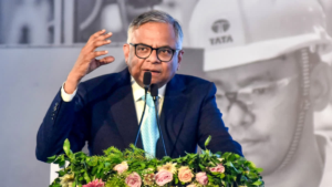 টাটা সন্সে বড় ধাক্কা! নোয়েল টাটার বিরোধিতা উড়িয়ে ফের চেয়ারম্যান পদে নটরাজন চন্দ্রশেখরন?