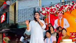 “বিধায়কের নামে টাকা চাইলে কানের গোড়ায় থাপ্পড় দিন!” মেমারিতে ল্যাম্পপোস্টে বাঁধার হুঙ্কার বিজেপি বিধায়কের