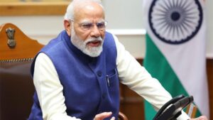 ৩৫ হাজার কোটির প্রকল্পের শুভ সূচনা! গুজরাতে দাঁড়িয়ে নাম না করে কংগ্রেসকে কড়া তোপ প্রধানমন্ত্রীর