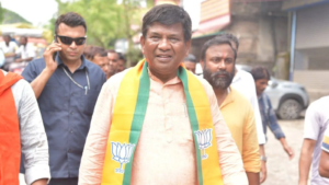দীর্ঘ ১৫ বছরের খরা কাটিয়ে আন্তর্জাতিক মঞ্চে বাংলা! কেপটাউনে বড় বার্তা দিতে চলেছেন স্পিকার রথীন্দ্র বোস