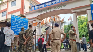 কলেজ চত্বরে রক্তপাত! বহিরাগতদের নিয়ে বাম ছাত্রনেতাদের ওপর প্রাণঘাতী হামলার অভিযোগ, উত্তাল উত্তরবঙ্গ