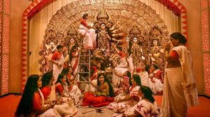 বিশ্বকর্মার দিনে এ কোন পুজো! জঙ্গলঘেরা ডুয়ার্সের গ্রামে হাতিকে ‘মহাকাল’ ডেকে কেন পুজো করেন কৃষকরা?