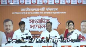 মোদির ২৫ বছরের প্রশাসনিক ইতিহাস! বাংলার ঘরে ঘরে পৌঁছে দিতে বিরাট ‘মাস্টারপ্ল্যান’ বিজেপির!