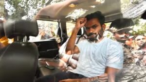 “জাতীয় পতাকা ওড়ানো কি অপরাধ?”-শর্তসাপেক্ষ জামিনে মুক্ত অভিজিৎ দীপকে