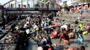 হরিদ্বারে বর্তমানে স্নান বন্ধ! পুণ্যার্থীদের মন ভাঙার নেপথ্যে আসল কারণ কী?