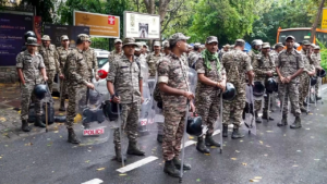 সেন্ট্রাল পার্ক সিল! নির্বাচন কমিশনারের পদত্যাগের দাবিতে উত্তাল রাজধানীতে বড় নাশকতার আশঙ্কা?