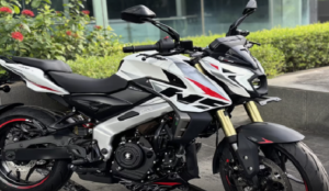 ঝাঁকঝকাশ লুক আর টেকস্যাভি ফিচারের জাদু! বাজাজ আনল নতুন পালসার NS400Z