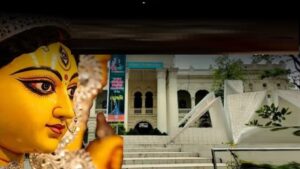 মহাষষ্ঠীর দিনই ক্যাম্পাসে গরু কেটে ভোজের ডাক! পুজোতেই অগ্নিগর্ভ পরিস্থিতি বাংলাদেশে