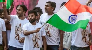 “ভারতের জাতীয় পতাকা হাতে নেওয়ার অপরাধে আটক”-অভিজিৎ দীপকে আটক হতেই  হুঙ্কার মমতার