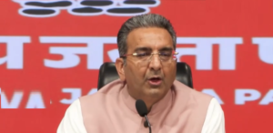 “রাহুল গদ্দার!” কংগ্রস নেতার বিরুদ্ধে বিস্ফোরক আক্রমণ গেরুয়া শিবিরের, জাতীয় রাজনীতিতে তুমুল শোরগোল