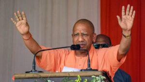 ‘নারীদের স্বাবলম্বিতাই আসল চাবিকাঠি!’ উত্তরপ্রদেশের চিত্র কীভাবে বদলে দিলেন যোগী আদিত্যনাথ?