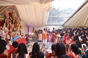 বিদেশের মাটিতে বাংলার জয়জয়কার! লন্ডনে বসছে ইউরোপের সবচেয়ে বড় দুর্গাপুজোর মেগা আসর