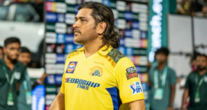 হলুদ জার্সিতে কি তবে শেষ দেখা হয়নি? ধোনির আইপিএল ভবিষ্যৎ নিয়ে যা ফাঁস করলেন সিএসকে সিইও!