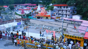 ‘হনুমান অংশ’ ছবি মুক্তির পরই লঙ্কাকাণ্ড! উত্তরাখণ্ডের কাইঞ্চি ধামে ভক্ত সামলাতে নজিরবিহীন পদক্ষেপ প্রশাসনের
